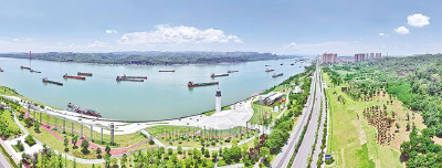 “江豚逐浪”跃出生态名片 “武汉蓝”刷屏成为打卡顶流 美丽湖北发展“含绿量”越来越足