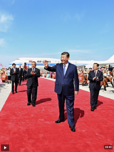独家视频丨习近平率中央代表团乘专机抵达乌鲁木齐