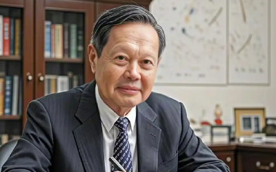 珍贵视频曝光！杨振宁曾多次到访华科大并寄语学子