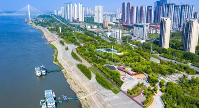 湖北加快打造消费新高地 向“新”而行，消费市场活力更足（活力中国调研行）