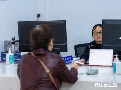 护照免费送上门，东湖公安送出首单“适老免费邮寄”订单