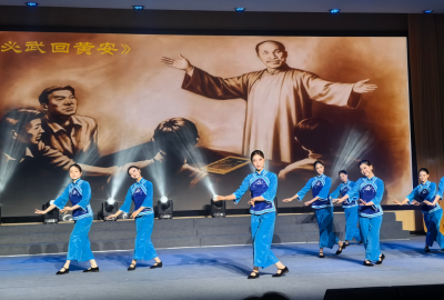 黄冈市弘扬大别山精神音乐党课举行