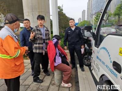办案归途遇险情 长航武汉公安紧急救助护平安