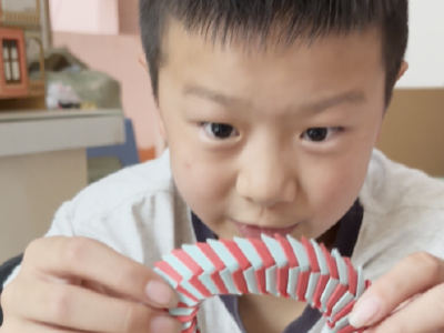 10岁小孩哥成折纸十级爱好者，两岁时就会看图纸！