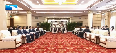 陈平会见出席2025中国—北欧经贸合作论坛的知名企业代表团