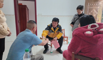 湖北黄石先锋骑手将奖金捐助给白血病女孩  “要将善意传递下去”