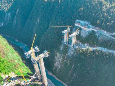 5720米！利咸高速小模隧道左幅贯通 