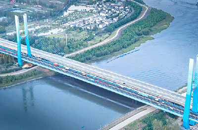 道路拓宽一倍，枢纽效能跃升，湖北高速公路迈向“八车道时代”