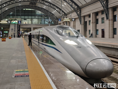 武铁加开多场演唱会歌迷专列