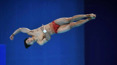 体坛昨夜今晨 | 十五运湖北军团战报：王宗源郑九源包揽3米板金银牌