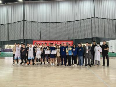 群建里社区“迎'篮'而上 追'球'精彩”  第三届篮球联谊赛火热开赛