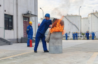 全国消防宣传月：开展实战消防演练 筑牢安全防线