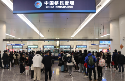 最快8分钟通关 武汉天河国际机场正式实施24小时直接过境免办手续