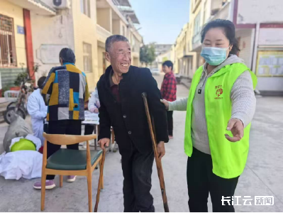 救助特困群体193人次！十堰房县千名干部下基层 解民忧纾民困暖民心