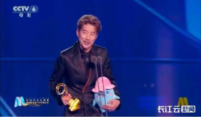 年度口碑演员杨皓存获奖感言  引出了一段大器晚成的历史