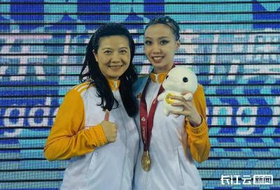 祝贺！湖北籍小花徐汇妍勇夺花游冠军