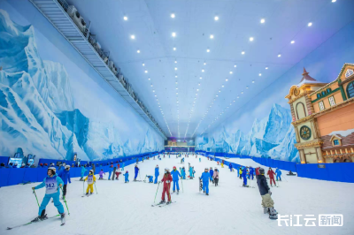 武汉开启冰雪盛宴 千重福利邀你来滑雪