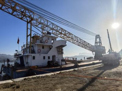 三峡枢纽江南成品油翻坝项目坝上码头工程Ⅱ标段正式启动