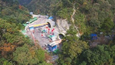 宜昌，9路3桥同步建