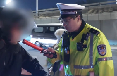 视频丨酒后骑自行车违法吗？一瓶啤酒，也算“酒驾”！