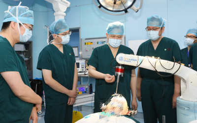 全国首例“医保价”脑机接口手术在武汉完成 