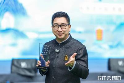 1天录155条短视频，1年涨粉到816万！主持人阿喆的All in与归零