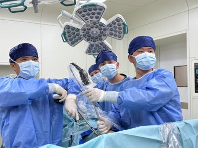 如同蛋壳膜上雕花 湖北首次顺利实施同台双肺治疗手术