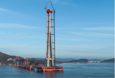 湖北建桥军团刷新世界海中桥梁主塔高度纪录