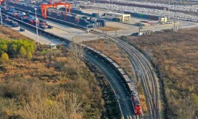 中欧班列（武汉）单日开行11列 刷新历史纪录