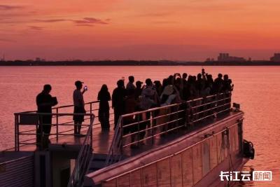 元旦相约东湖 解锁2026第一份活力与诗意