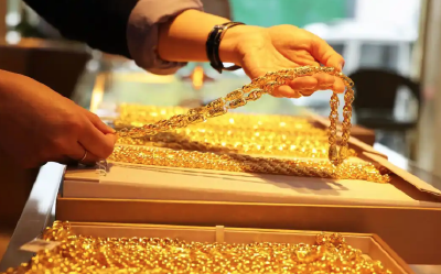 国际黄金现货价格突破每盎司4500美元，年内涨幅超70%