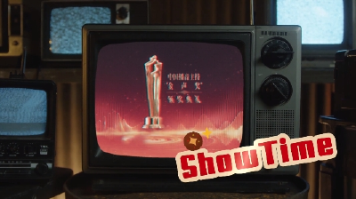 原来撒贝宁龙洋拿过同一个奖