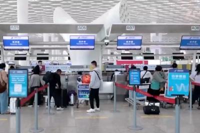 冰雪游热度高 南北游客“双向奔赴”带动机票销售