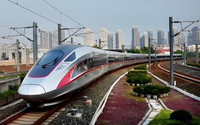 大湾区携手北部湾 广州至湛江高铁开通运营