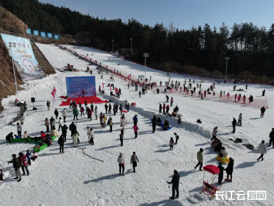 “千人吊锅宴+冰雪狂欢” 黄冈罗田大别山旅游度假区邀您来打卡！