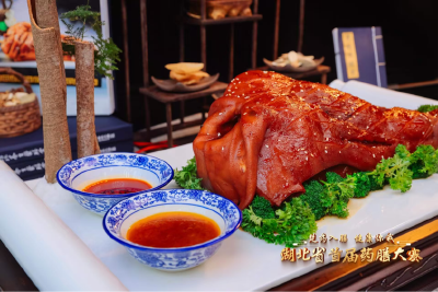 黄精煨猪首 | 一口暖到心尖！这锅秋冬滋补，藏着药圣故里的烟火情