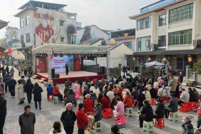 小广场变大舞台 身边人讲身边事 党的二十届四中全会精神浠水县示范性宣讲活动举行