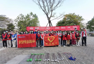 满城志愿红 共筑幸福城！咸宁志愿服务工作主题采访活动纪实