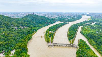 新闻多一点｜都江堰：千年水利工程守护天府安澜