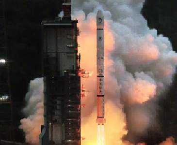 12年前的今天，“玉兔”踏上月球