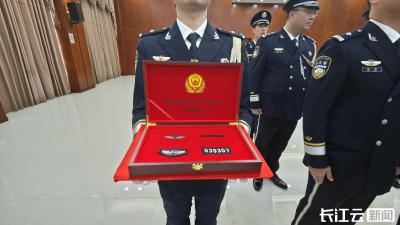 致敬“039357”！英雄交警蒋仲超警号封存