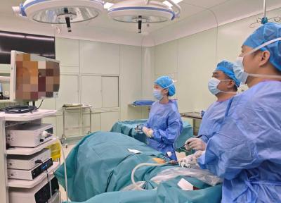 武汉一市民连续两个月爬楼减重15斤，却被推进手术室，原因竟是......