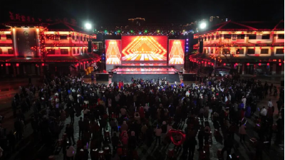 超燃跨年！昨晚数万人涌向十堰竹山县这里