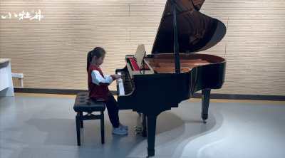 小牡丹—《拉德茨基进行曲》