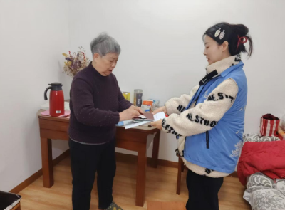 武汉市花园山社区：“帮办代办”服务暖心上门 让特殊群体足不出户解难题