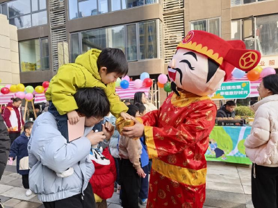 “逛荣芳市集 享年俗年味” ——荣芳里社区举办腊八聚福迎新年活动