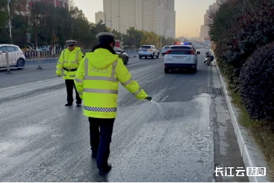 湖北公安交警全力备战今冬最强寒潮