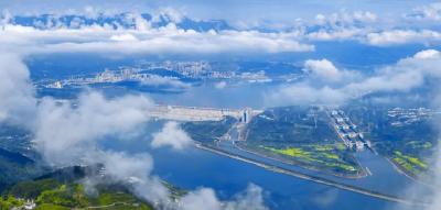 宜昌，开门见“三”