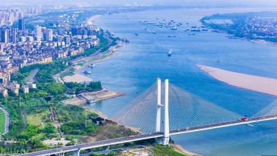 人民日报再访“小杨”：思想开窍，困难让道