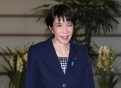 高市早苗在内阁会议上决定解散众议院